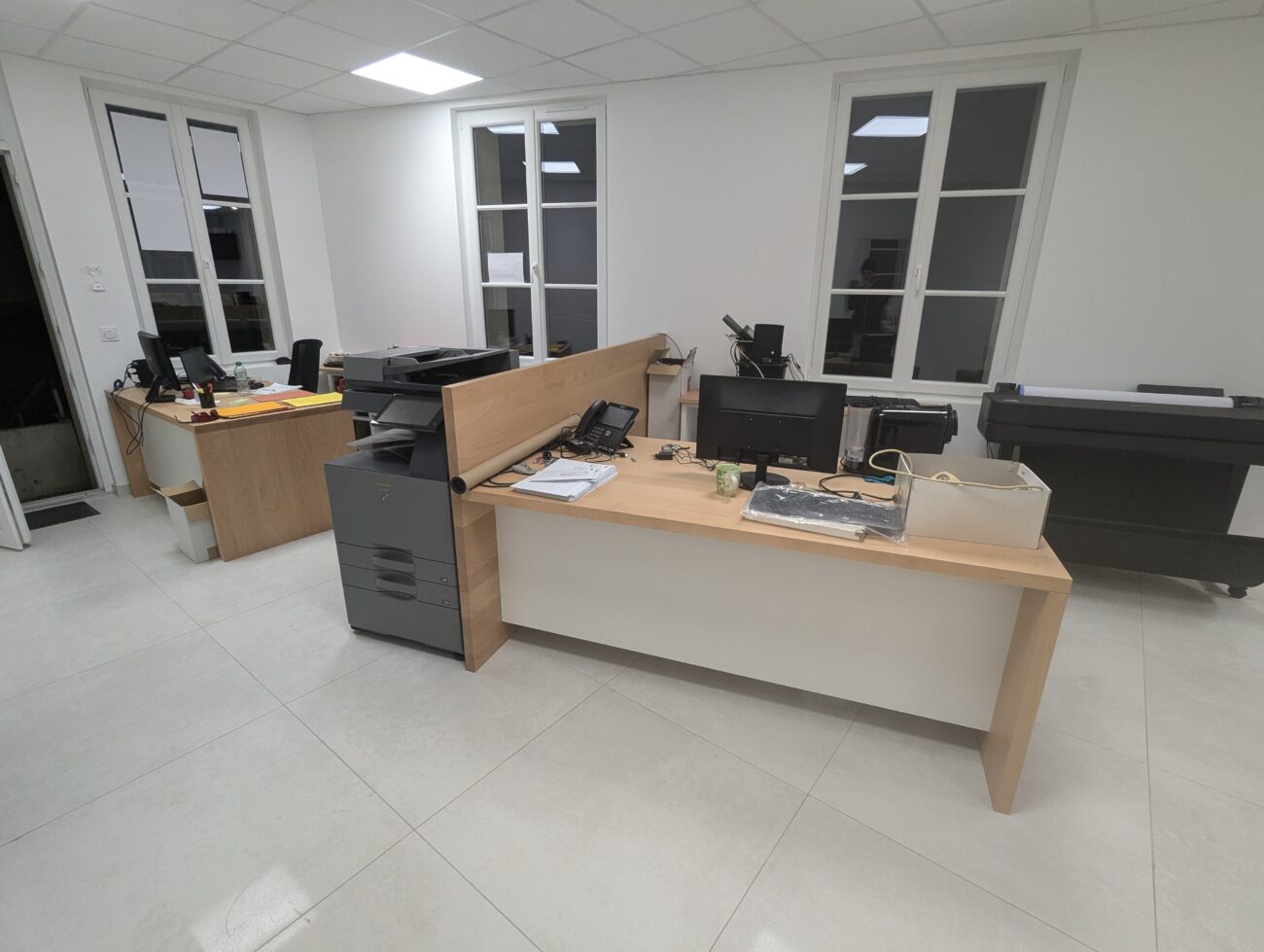 bois online bureaux pxl 20241109 165500539 10